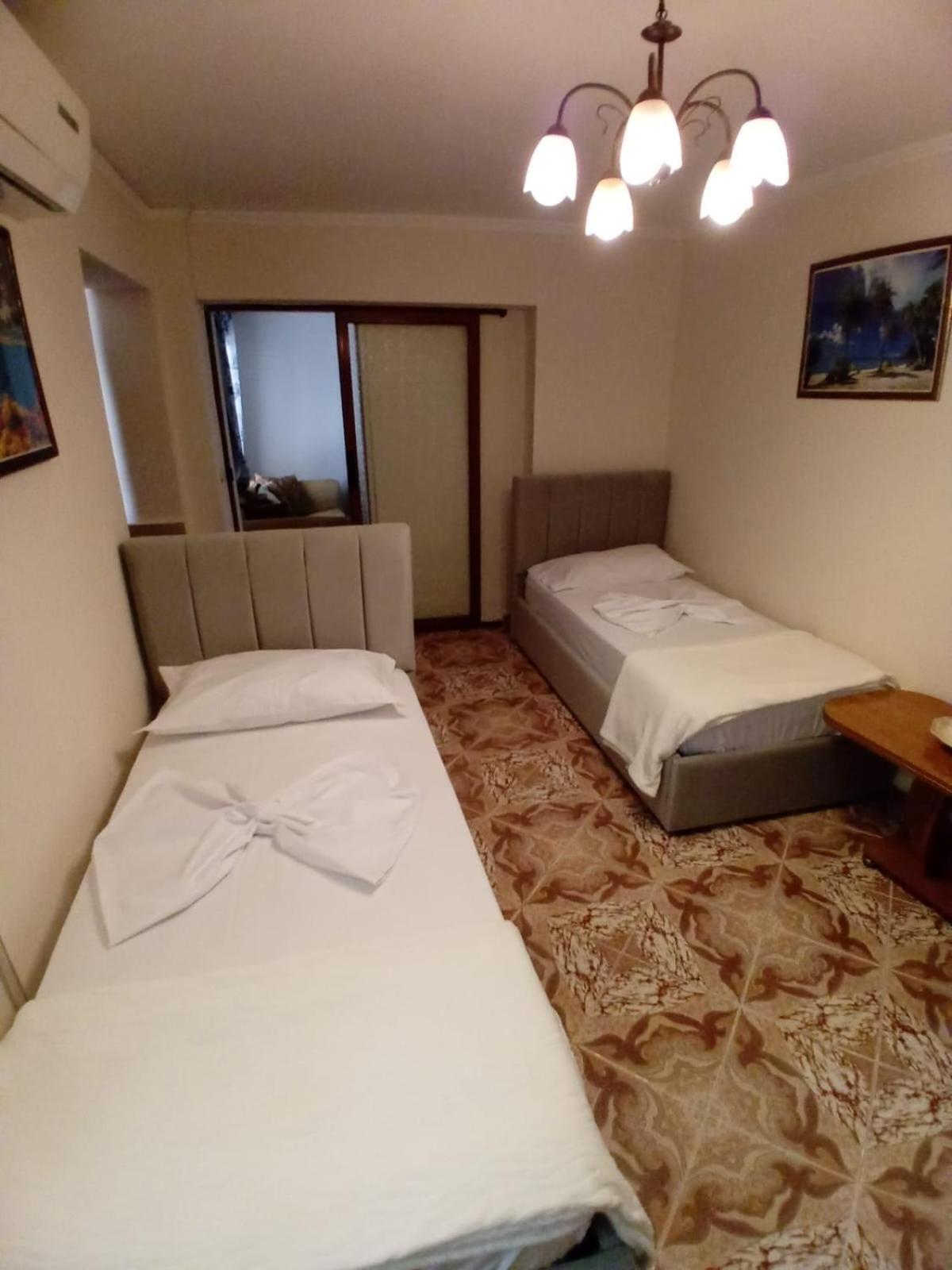 Gogo'S Sea Side Apartment Saranda Extérieur photo